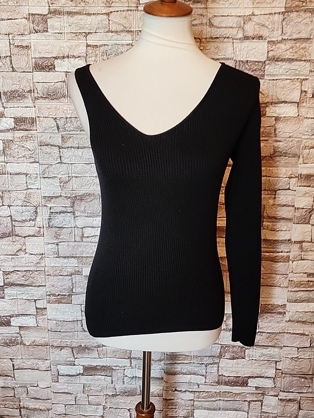 Michael  Michael Kors Black  Solid One Long Sleeve